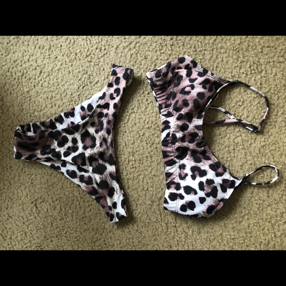 Swim suit
